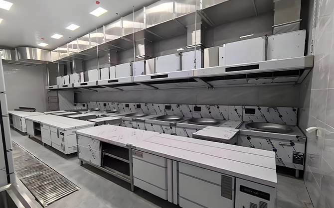 會所餐飲裝備解析:專業廚具的重要性